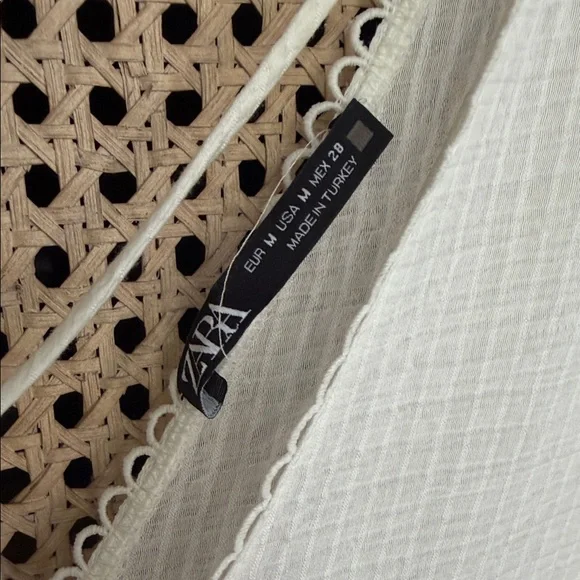 Zara White Ruffled V-Neck Top - Picture 2 of 4